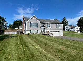 1 Alfred St, Houlton, ME 04730