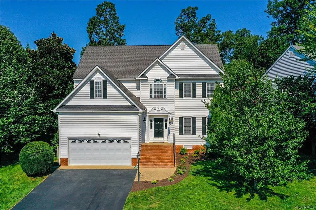 1118 Hawkins Wood Cir photo 1