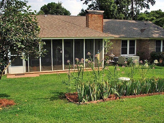 Exterior-back