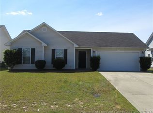 2212 Cliff Swallow Dr, Fayetteville, NC 28306