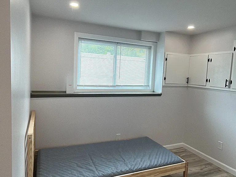 472 Friendship St #C — Photo 15