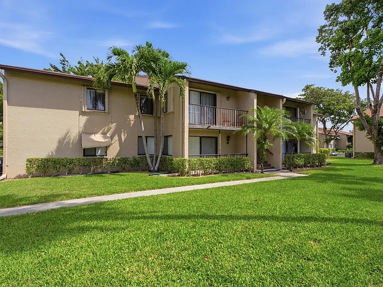 518 Shady Pine Way #B2 — Photo 20
