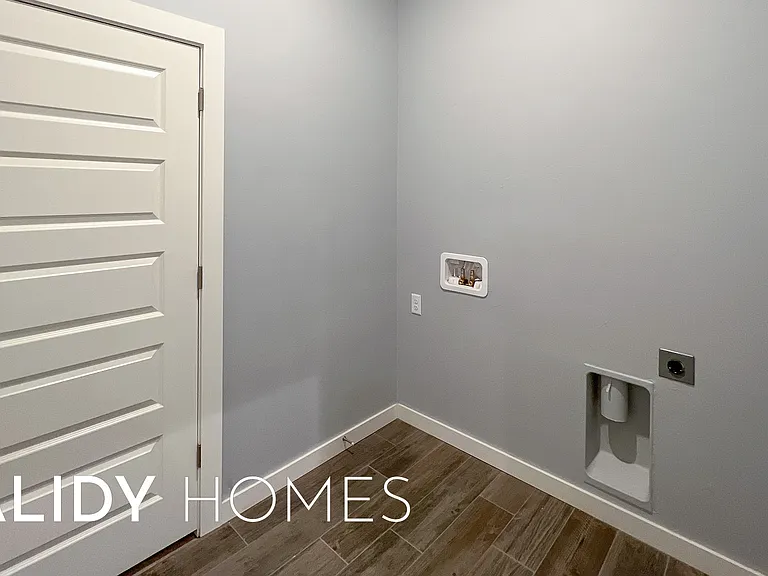 412 Remington Ave — Photo 16