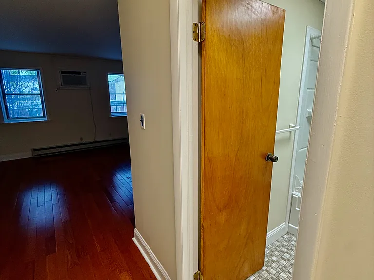 2528 Christian St #3 — Photo 11