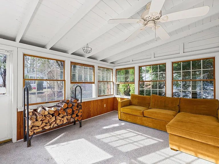 207 W Vermont Ave — Photo 20