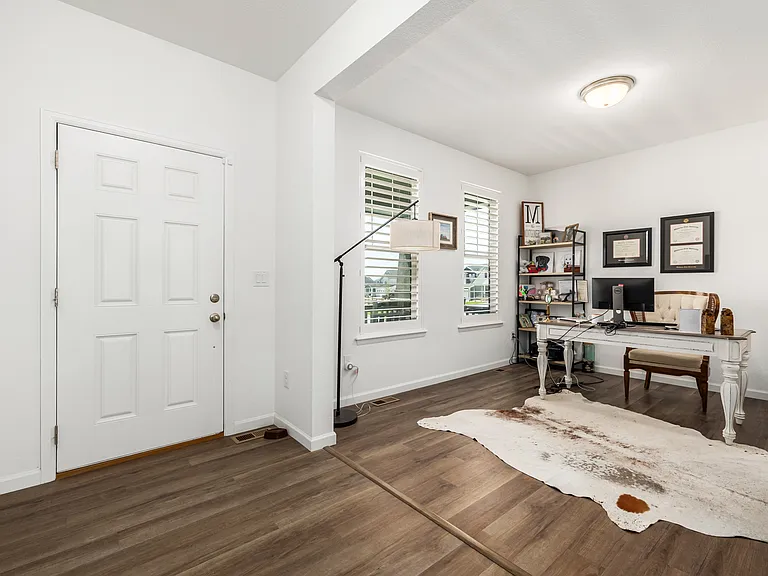 943 W Hopkins Dr — Photo 5