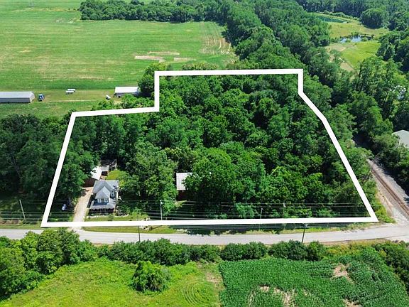 2nd image of 6065 Hodgin Rd