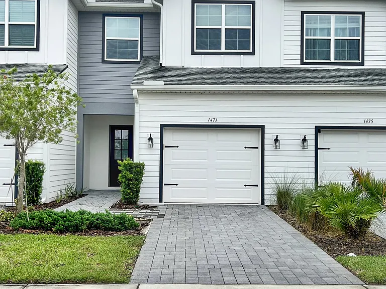 1471 Brookdale Ct — Photo 2