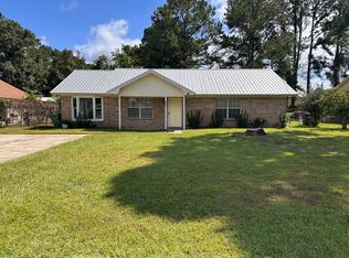 759 Madison Dr, Hinesville, GA 31313