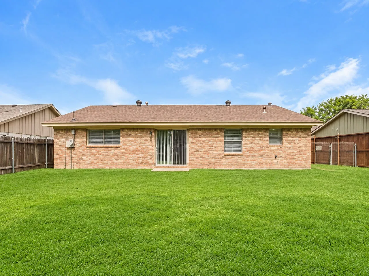 3 bed, 1340 sqft, $1,365 — Photo 4