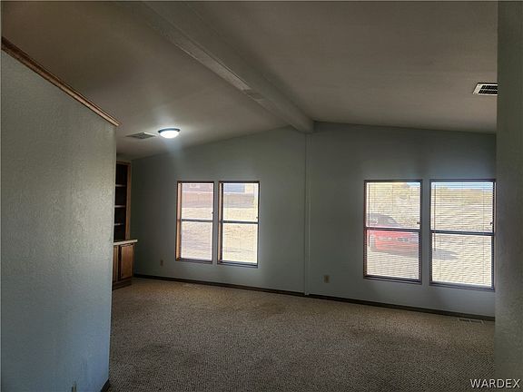 4th image of 800 E Kanab Lane