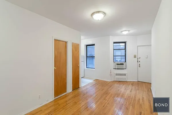 Rented by Bond New York | media 26