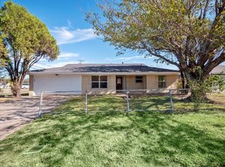 3713 Raphael St, Fort Worth, TX 76119