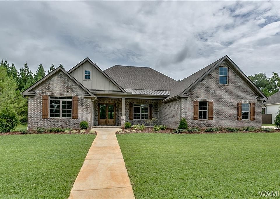 1st image of 4000 Churchill Ln