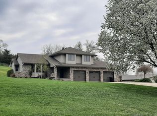 820 College Rd, Council Bluffs, IA 51503