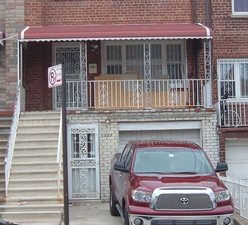 1st image of 1023 E 227th St