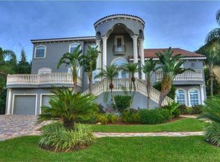 2814 Kipps Colony Dr S, Gulfport, FL 33707