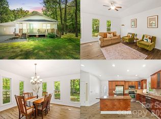 5801 Lindenwood Dr, Matthews, NC 28104