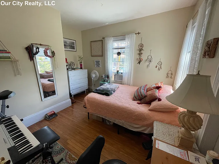 72 Bower St #1 — Photo 12