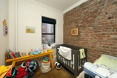 Rented by Icon Realty Management