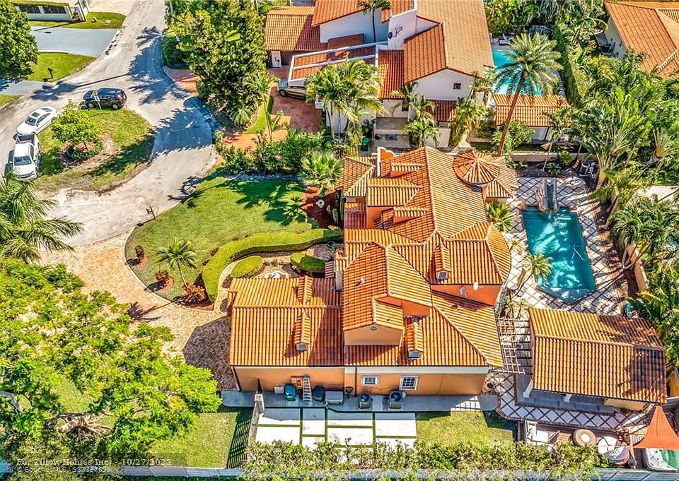 10478 NW 131st St, Hialeah Gardens, FL 33018 Zillow