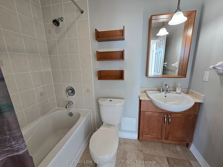 18 Holmes Ave #2203 — Photo 13