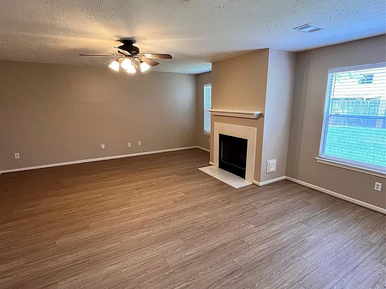 16118 Cypress Valley Dr — Photo 4