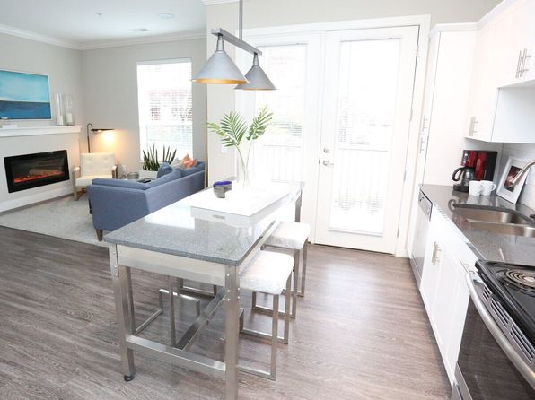 1221 E Broadway #1-423