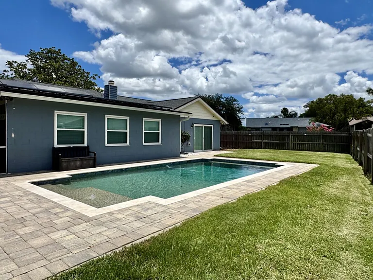 1301 Queen Elaine Dr — Photo 37