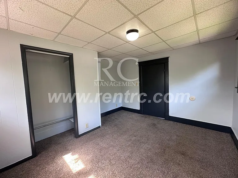 2403-2 E Main St #E — Photo 12