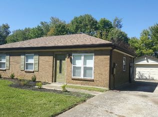 7904 Grenelle Dr, Louisville, KY 40228