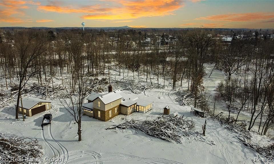 501 Academy Rd, Holly, MI 48442 Zillow