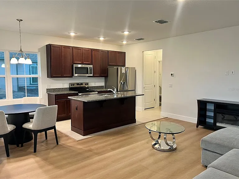 3170 Voyager Ave #1 — Photo 3