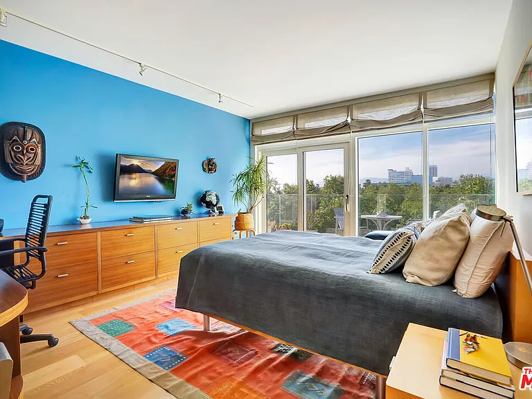 1705 Ocean Ave #508 — Photo 9