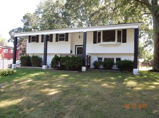 16 W Virginia Ave, Jackson, NJ 08527
