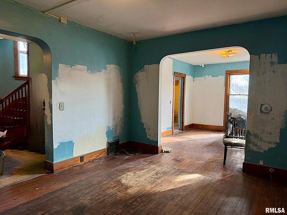 5th image of 1315 W 13th St