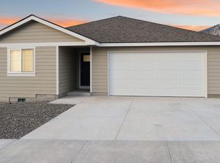 5489 Shalynn Dr, Klamath Falls, OR 97603