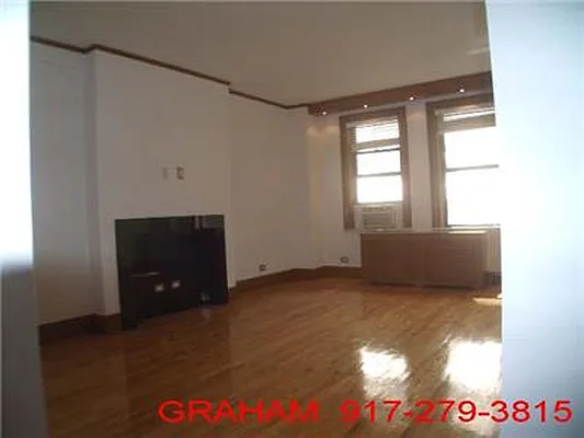 Rented by R New York | media 65