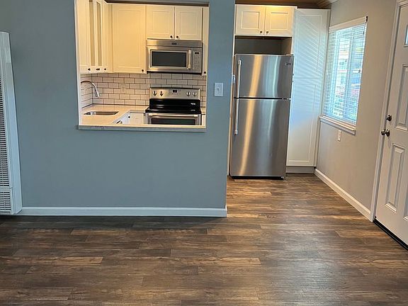 2nd image of 1150 Lincoln Ave APT 2