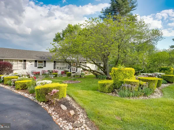 2066 Old York Rd, Burlington, NJ 08016