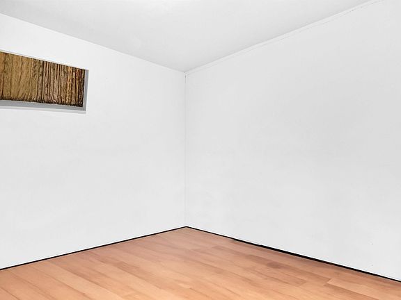 4th image of 9892 130th St
