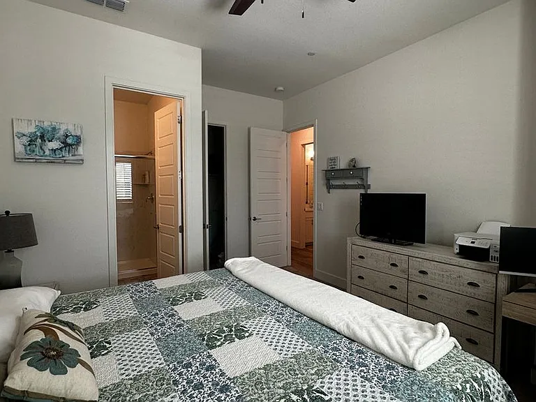 2305 Banks Dr — Photo 39