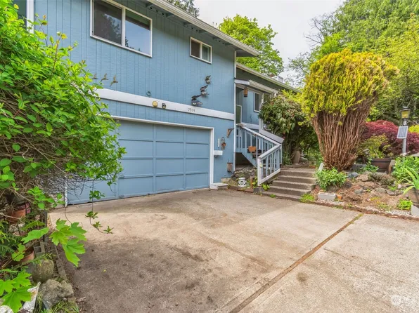 7595 Blackbird Drive NE, Bremerton, WA 98311
