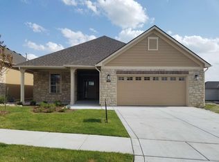 1025 E Clearlake St, Derby, KS 67037