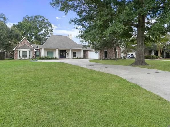 7471 Estelle Dr, Denham Springs, LA 70726
