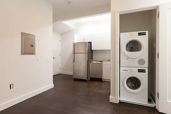 Rented by MNS | media 20