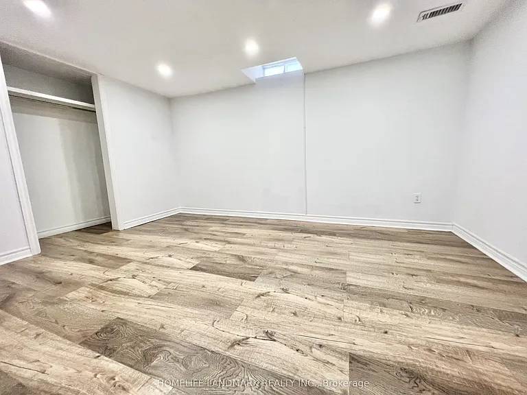 90 Crowther Dr — Photo 12