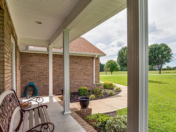 4th image of 133 Windcrest Dr