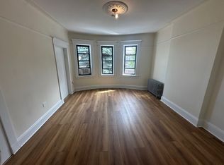 12 Charlotte St FLOOR 2, Ridgewood, NY 11385