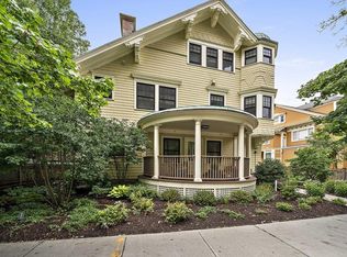70 Sewall Ave APT 1, Brookline, MA 02446